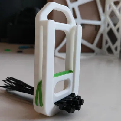 Giá Đeo Dây Rút Gắn Thắt Lưng (ZipTie Belt Holder)