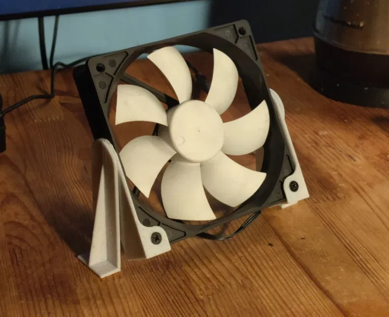 Chân đế quạt PC có thể điều chỉnh (tích hợp bản lề print-in-place) - Image 1