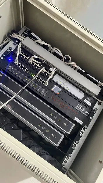 Ngàm Rackmount 1U cho TP-LINK PoE Switch TL-SG1210P - Image 2