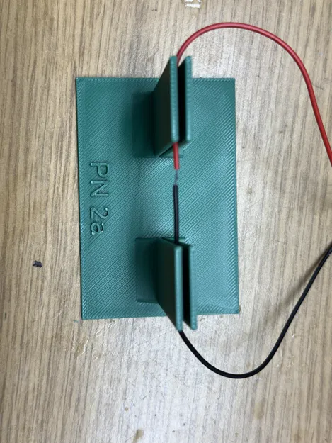 Kẹp giữ dây hàn (Wire Soldering Grips) - Image 1