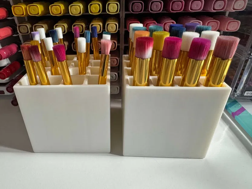 Giá đựng cọ Blending 16 vị trí - Phụ kiện gọn gàng cho bàn làm việc, Makeup & Art - Image 1