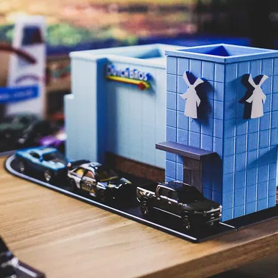 Bộ Mô Hình Dutch Bros Coffee - Diorama Tỉ Lệ 1:64