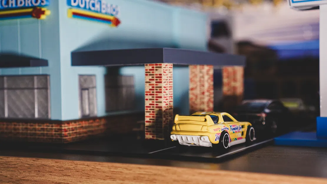 Bộ Mô Hình Dutch Bros Coffee - Diorama Tỉ Lệ 1:64 - Image 10