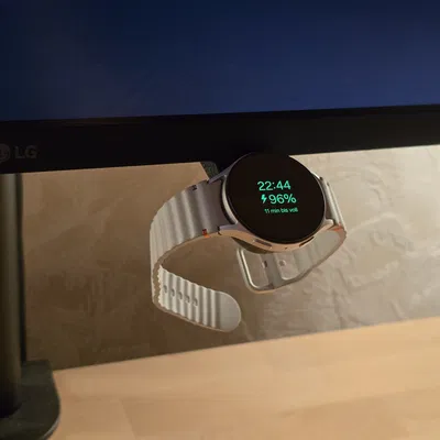 Đế sạc Samsung Galaxy Watch 7, 6, 5 gắn màn hình