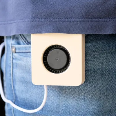 Vỏ quạt mini gắn áo & để bàn (T-shirt & Desk Fan)