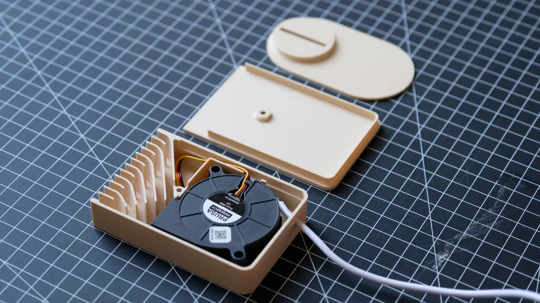 Vỏ quạt mini gắn áo & để bàn (T-shirt & Desk Fan) - Image 3