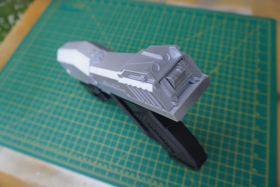 Mô hình Halo Magnum có thể cử động được - Image 6