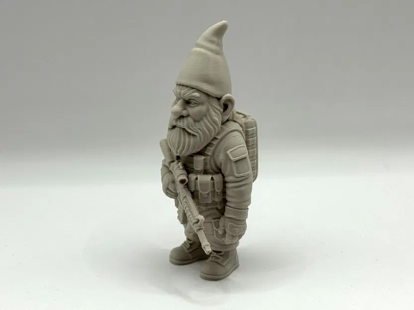 Chú Lùn Đặc Nhiệm - Special Ops Garden Gnome - Image 4