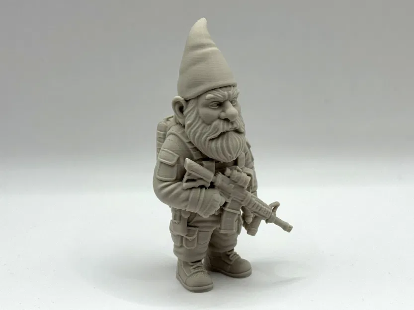 Chú Lùn Đặc Nhiệm - Special Ops Garden Gnome - Image 5