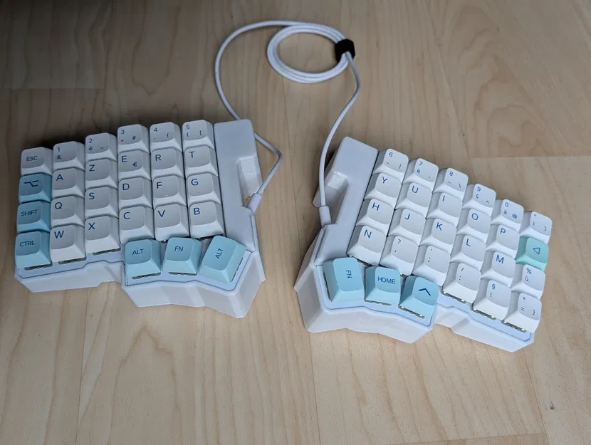 Vỏ case tenting Slim Silakka54 có nắp che linh kiện kín hoàn toàn - Image 1