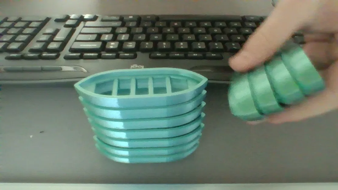 Mô hình thuyền cứu hộ tàu Titanic - Image 6