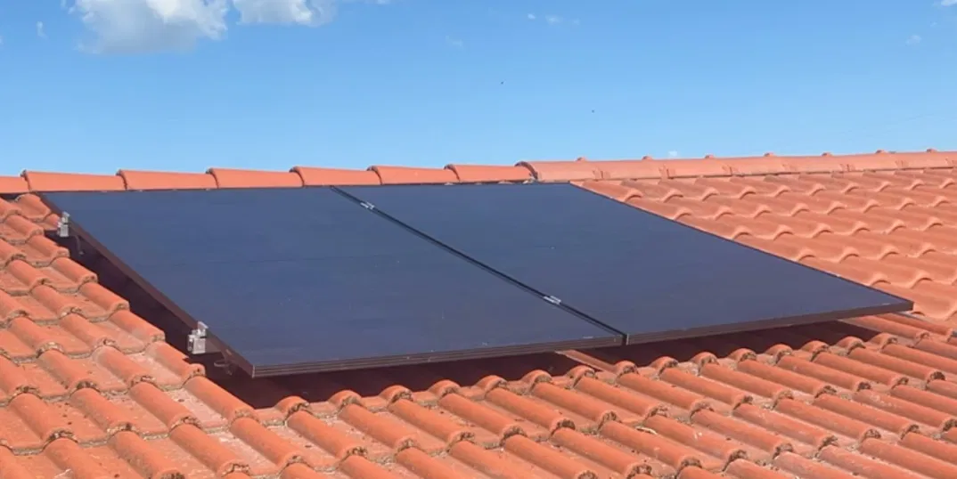 Bộ dẫn cáp năng lượng mặt trời qua ngói mái - Image 8