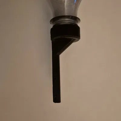 Thiết bị tưới cây tự động từ chai nhựa