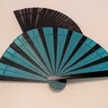 Hand Fan - Quạt xếp cầm tay kiểu truyền thống - Thumbnail 1