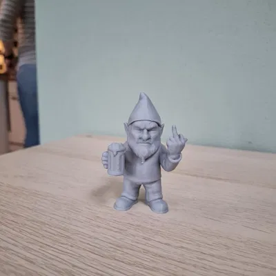 Mô hình chú lùn Cheers & Flip-Off Gnome độc đáo