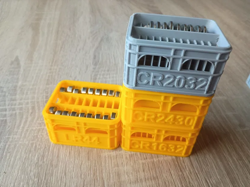 Khay Đựng Pin Hình Thùng Bia Xếp Chồng Được - Image 4