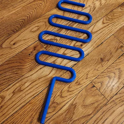 Cọc cắm cây hình rắn uốn lượn (Snaking plant stake)