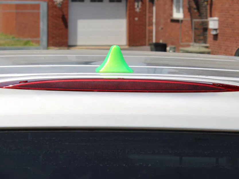 Ốp Vây Cá Mập Cho Ăng-ten Xe W639 | Viano & Vito - Image 3