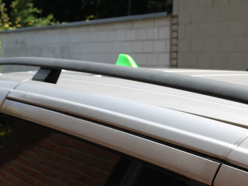 Ốp Vây Cá Mập Cho Ăng-ten Xe W639 | Viano & Vito - Image 4