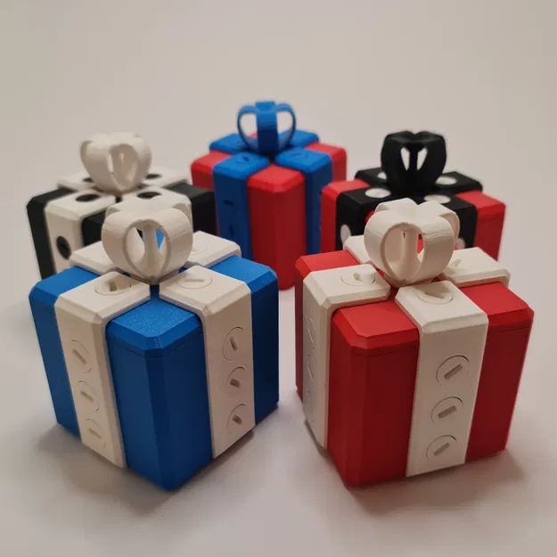 Hộp quà tặng khóa bằng ốc vít (GiftBox with screws) - Image 1