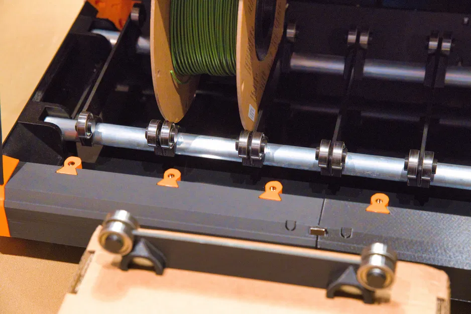 Giá đỡ cuộn filament 6 vị trí (V1 & V2) dùng vòng bi cho Prusa Drybox - Image 1