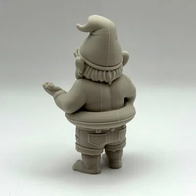 Chú lùn tắm mát (Bathing Gnome)