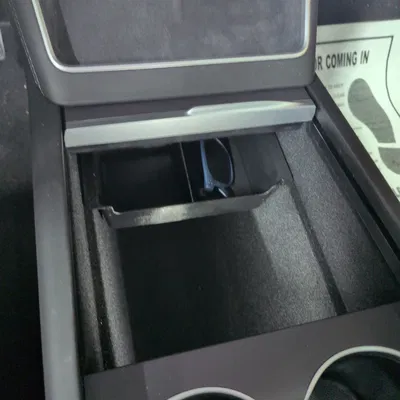 Khay trượt bệ tì tay Tesla Model 3/Y 2024-2026 (In 3D)