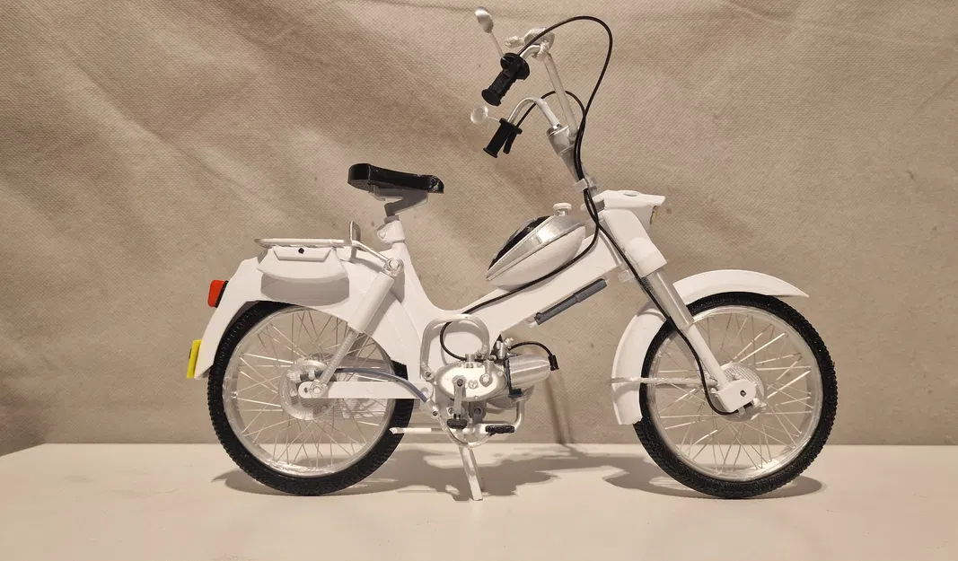 Mô hình Puch VS50 năm 1974 tỉ lệ 1:8 thiết kế bởi Ed van der Heijden - Image 3