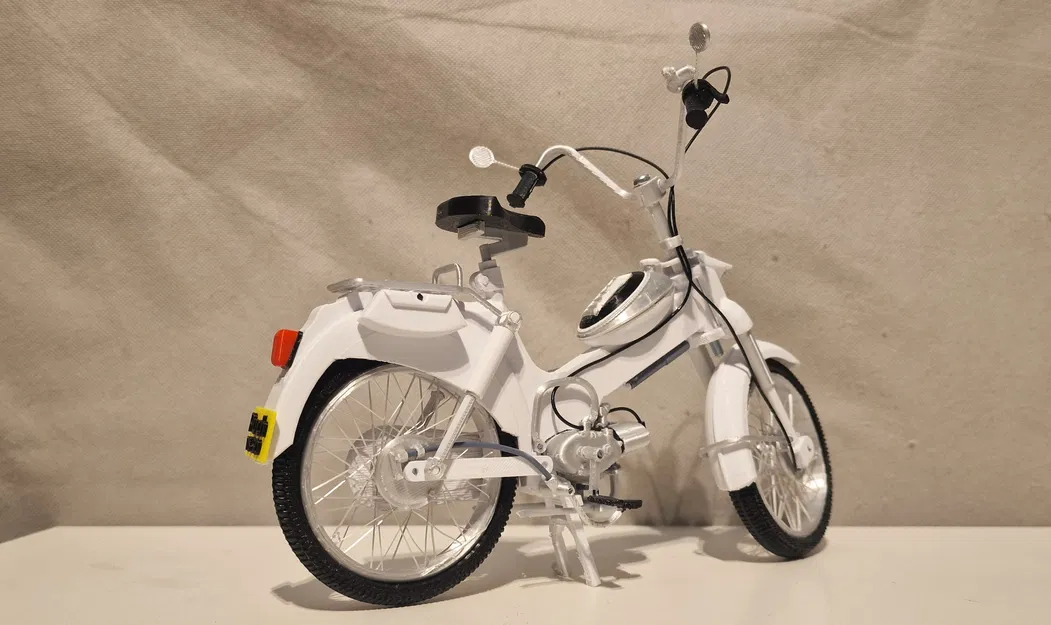 Mô hình Puch VS50 năm 1974 tỉ lệ 1:8 thiết kế bởi Ed van der Heijden - Image 11