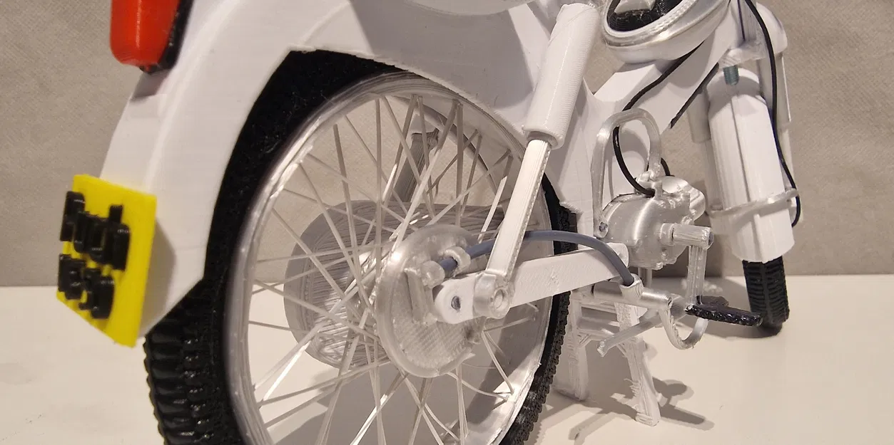 Mô hình Puch VS50 năm 1974 tỉ lệ 1:8 thiết kế bởi Ed van der Heijden - Image 15