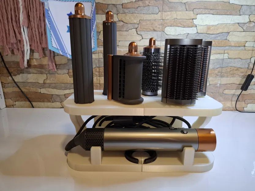 Giá đỡ trưng bày máy sấy tóc Dyson Airwrap - Image 1