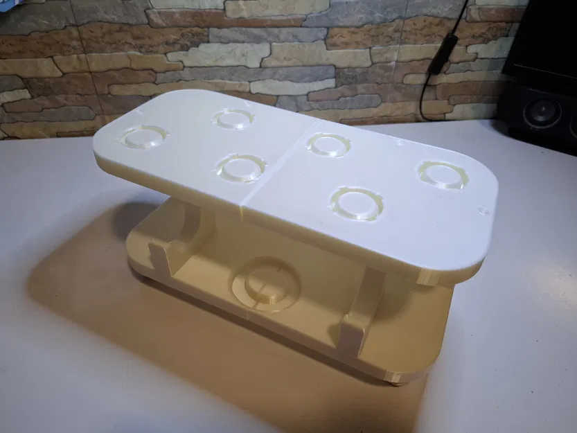 Giá đỡ trưng bày máy sấy tóc Dyson Airwrap - Image 10