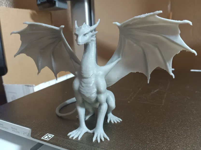 Mô hình Rồng ngồi sải cánh (Sitting Dragon with Wings Spread) - Image 1