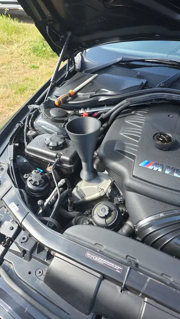 Phễu châm nhớt 3D chuyên dụng cho các dòng xe BMW M3 (E90, E92, E93) - Image 1