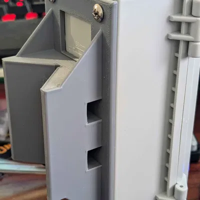 Ngàm gắn trạm Meshtastic năng lượng mặt trời (Solar Node Mount)