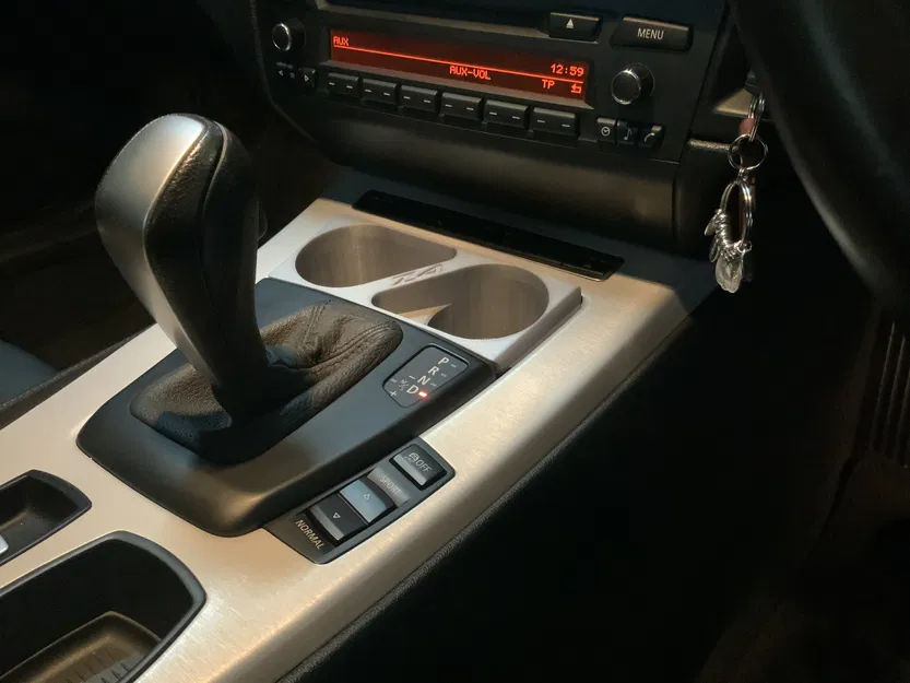 Độ Khay Để Ly Cho BMW Z4 E89 - Image 1