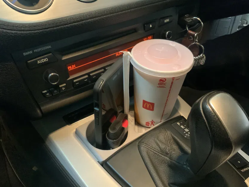 Độ Khay Để Ly Cho BMW Z4 E89 - Image 3