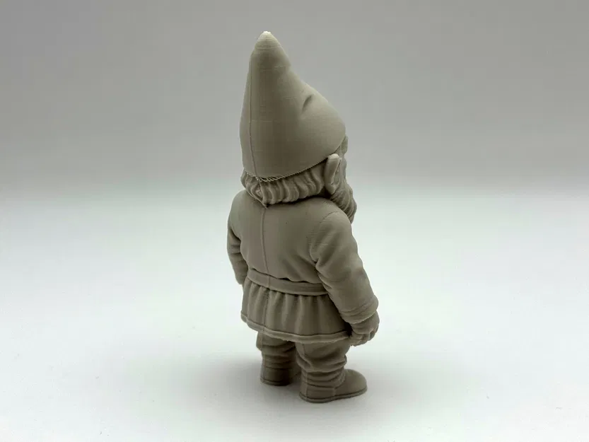 Mô hình tượng chú lùn làm vườn (Old Garden Gnome) độc đáo - Image 2