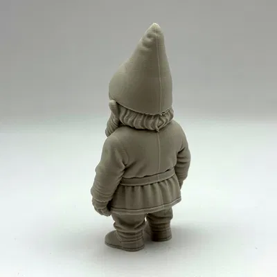 Mô hình tượng chú lùn làm vườn (Old Garden Gnome) độc đáo