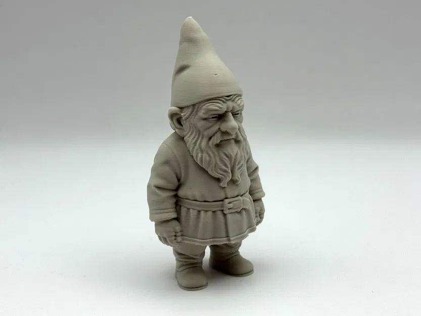 Mô hình tượng chú lùn làm vườn (Old Garden Gnome) độc đáo - Image 5