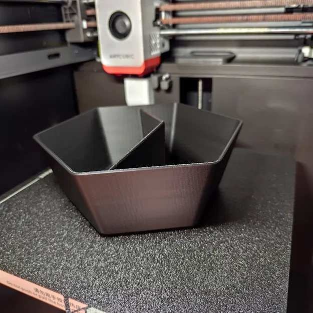 Tô Đựng Hạt Dẻ Cười Tối Giản Hai Ngăn - Image 4