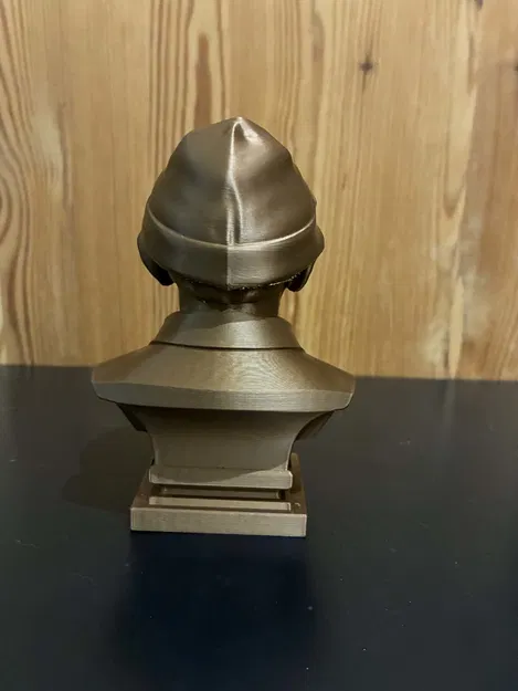 Tượng bán thân Chỉ huy Jacques-Yves Cousteau - Image 5