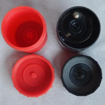 Hộp đựng ống phim Leica (Leica Film Canister)