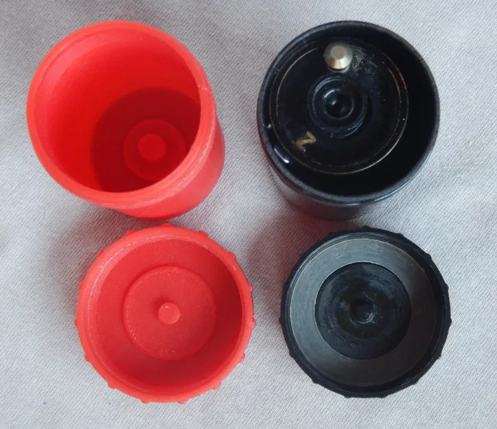 Hộp đựng ống phim Leica (Leica Film Canister) - Image 5