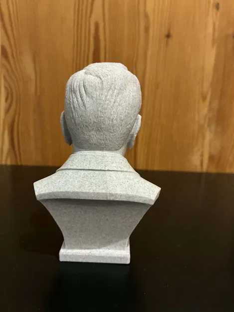 Tượng Bán Thân Walt (Walter) Elias Disney - Image 3