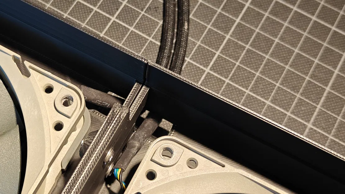 Ngàm gắn quạt 120mm cho mặt trước thùng máy Jonsbo N6 - Image 3