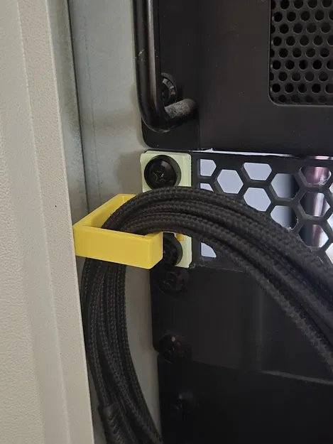 Móc treo quản lý dây cáp cho tủ Rack (Side-Exit Remix) - Image 1