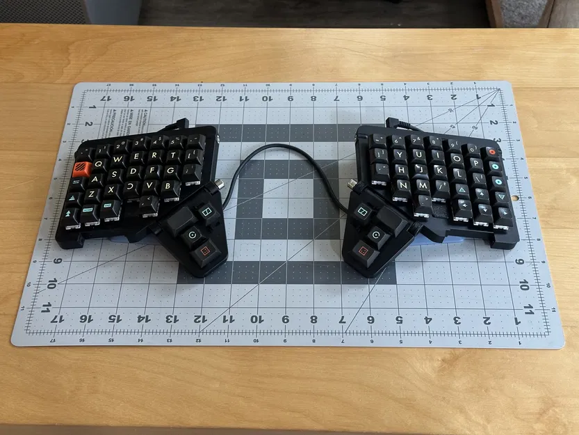 Chân đế cố định cho bàn phím Moonlander - Tăng cường trải nghiệm gõ - Image 2