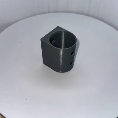 Giá đỡ chai phụ gia xăng Lucas (Lucas Gas Treatment Bottle Holder)