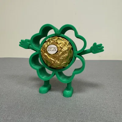 Mô hình Cỏ Bốn Lá Thân Thiện đựng socola Ferrero Rocher - Quà tặng ý nghĩa